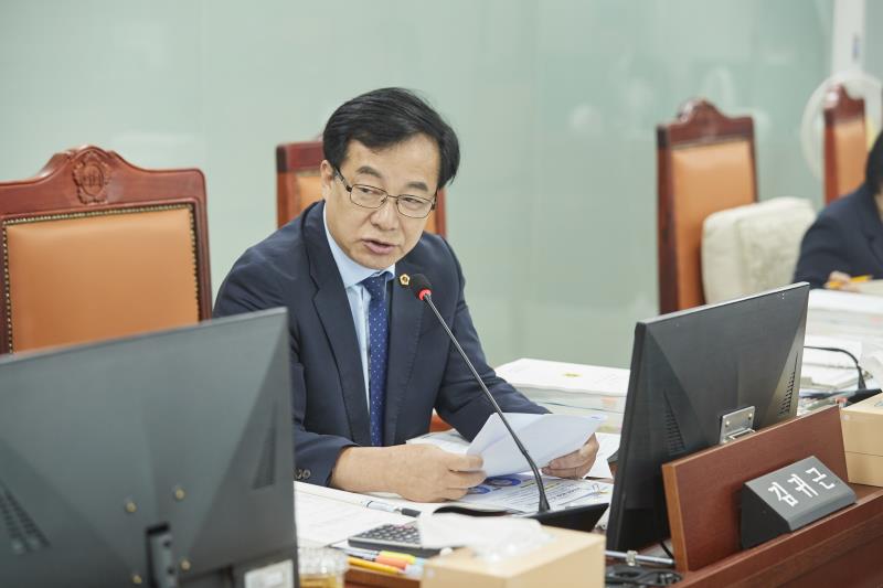제393회 임시회 제2차 안전행정위원회_4