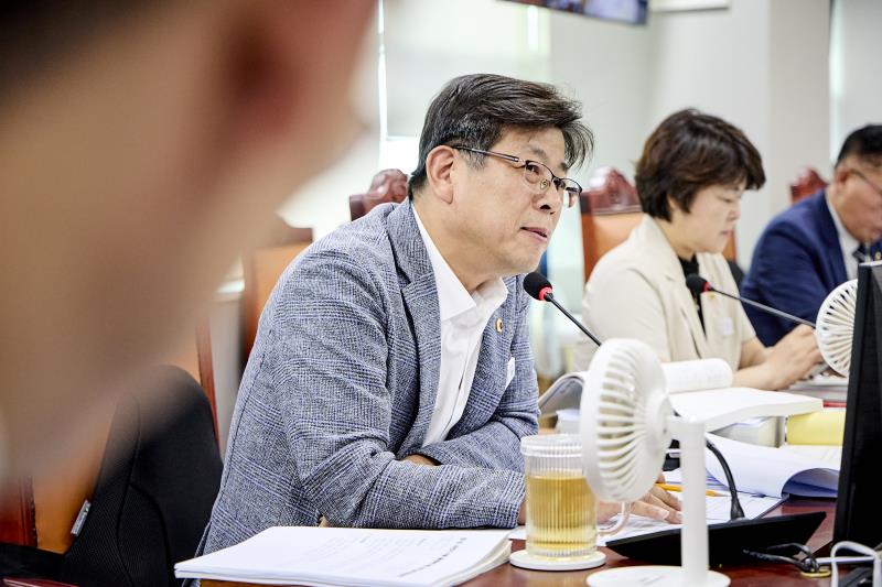 제393회 임시회 제1차 건설교통위원회_10