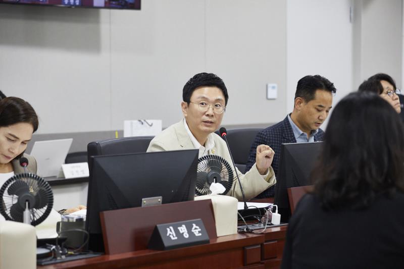 제393회 임시회 제1차 경제노동위원회_9