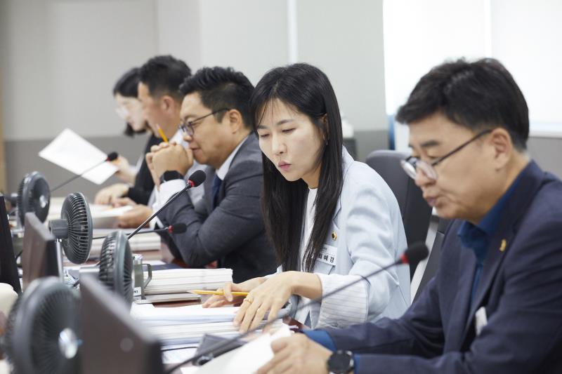 제393회 임시회 제1차 경제노동위원회_9