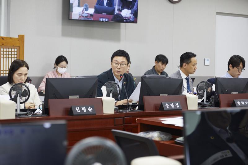 제393회 임시회 제1차 경제노동위원회_3