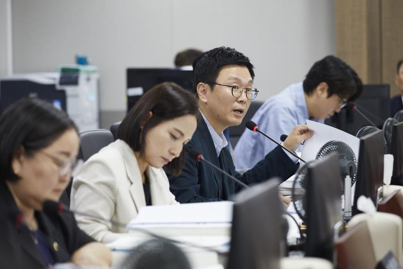 제393회 임시회 제1차 경제노동위원회_8