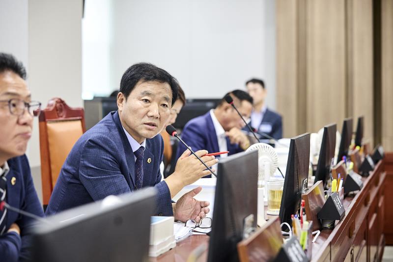 제393회 임시회 제1차 건설교통위원회_4