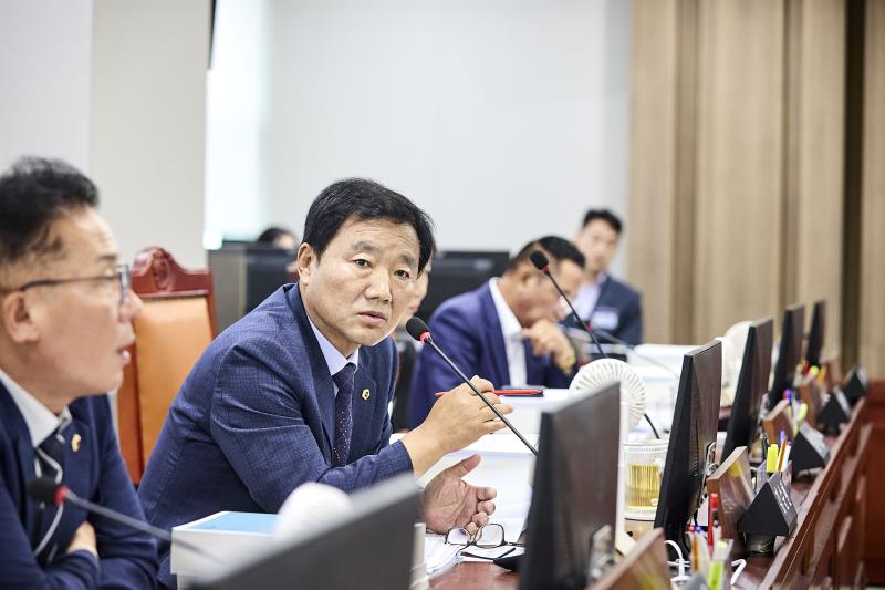 제393회 임시회 제1차 건설교통위원회_5