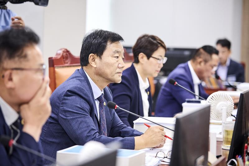 제393회 임시회 제1차 건설교통위원회_7