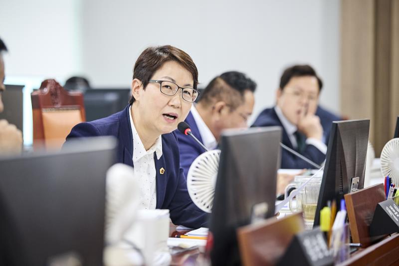 제393회 임시회 제1차 건설교통위원회_8