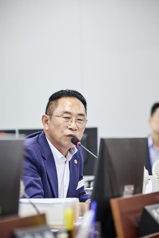 제393회 임시회 제1차 건설교통위원회_7