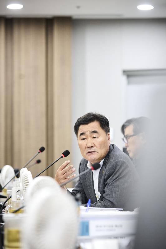 제393회 임시회 제1차 건설교통위원회_8
