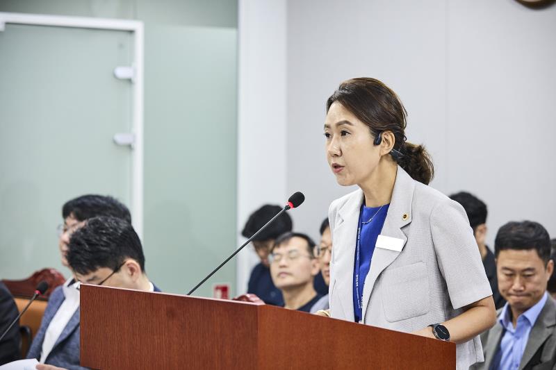 제393회 임시회 제1차 건설교통위원회_9