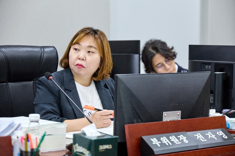 제393회 임시회 제1차 경기도청 예산결산특별위원회_4