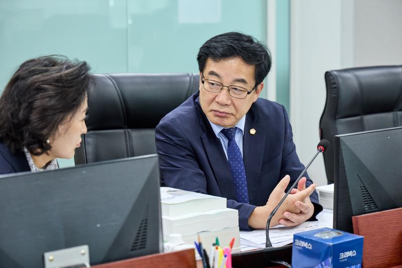 제393회 임시회 제1차 경기도청 예산결산특별위원회_3