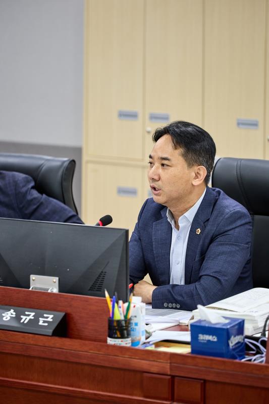 제393회 임시회 제1차 경기도청 예산결산특별위원회_4