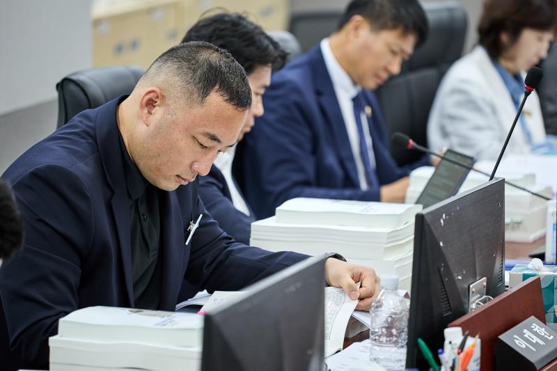 제393회 임시회 제1차 경기도청 예산결산특별위원회_3