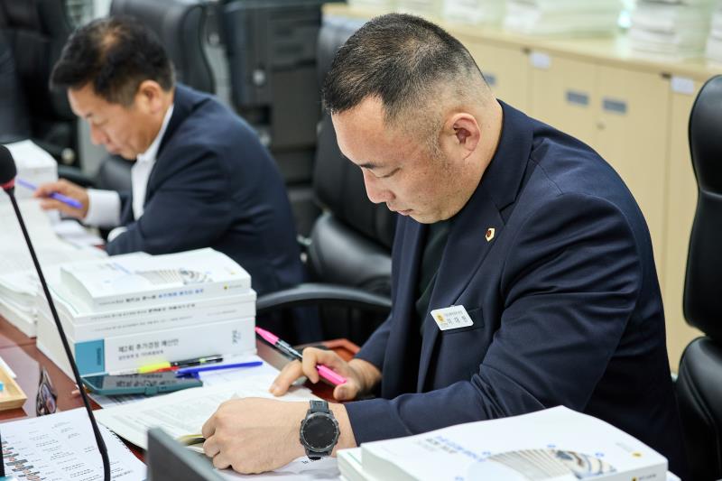 제393회 임시회 제1차 경기도청 예산결산특별위원회_4