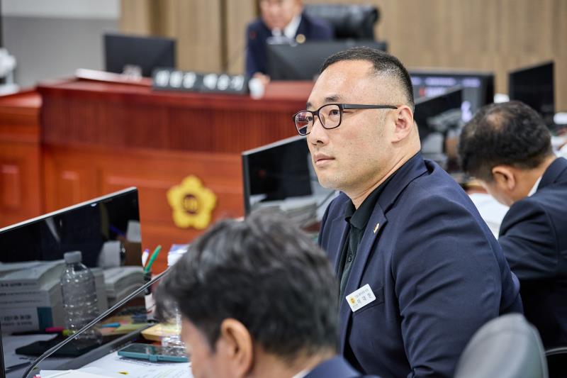 제393회 임시회 제1차 경기도청 예산결산특별위원회_8