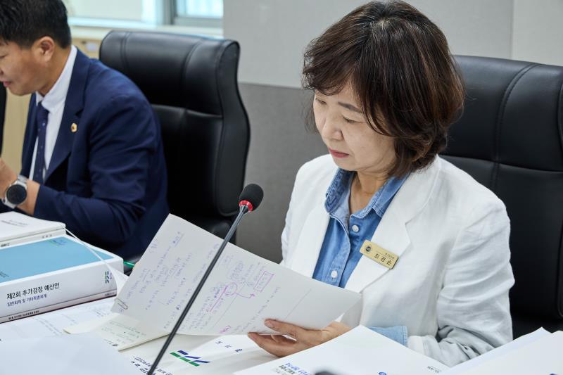 제393회 임시회 제1차 경기도청 예산결산특별위원회_3