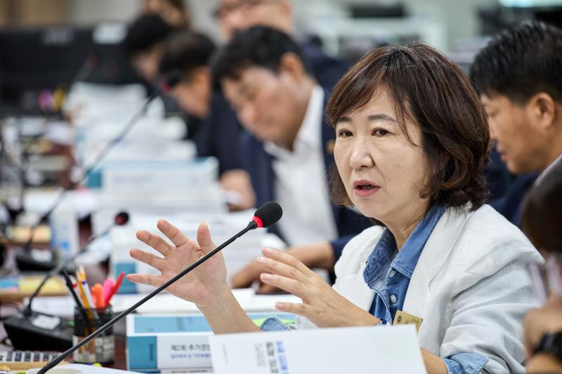 제393회 임시회 제1차 경기도청 예산결산특별위원회_8