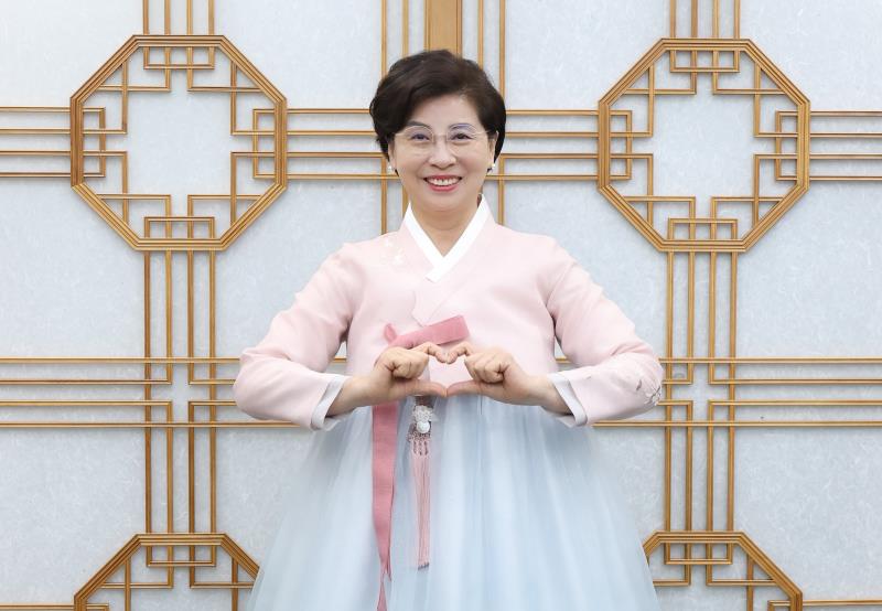 김미숙 부의장 추석 한복 촬영