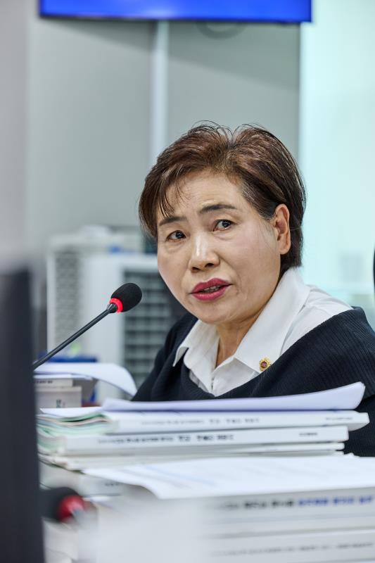 제393회 임시회 제2차 경기도청 예산결산특별위원회_8