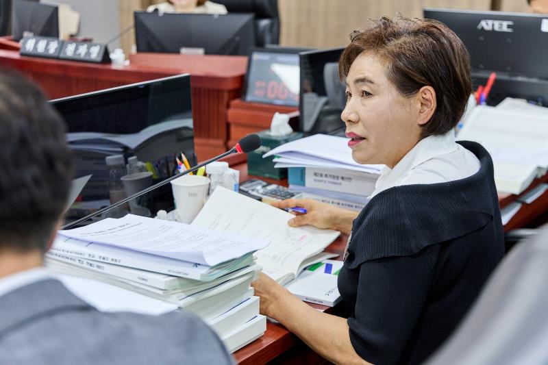 제393회 임시회 제2차 경기도청 예산결산특별위원회_10