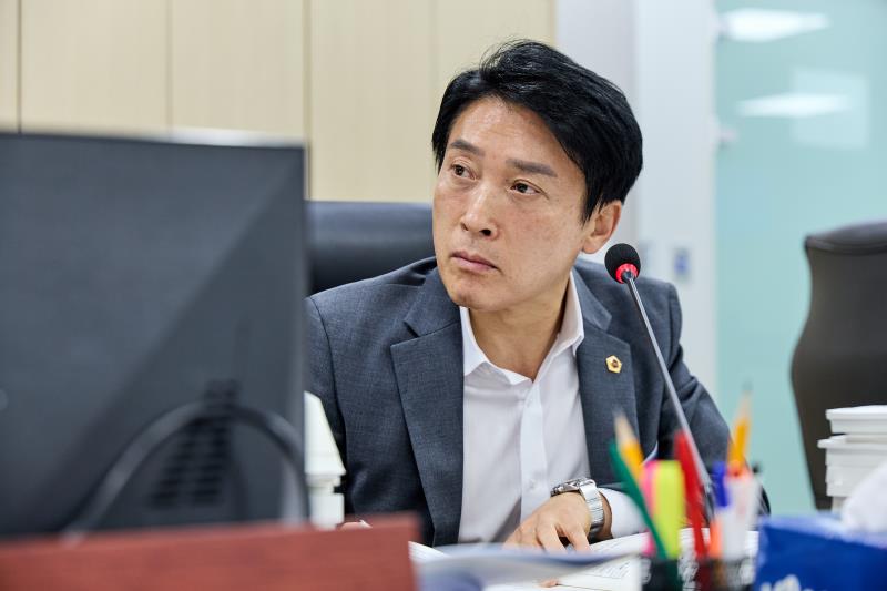 제393회 임시회 제2차 경기도청 예산결산특별위원회_4
