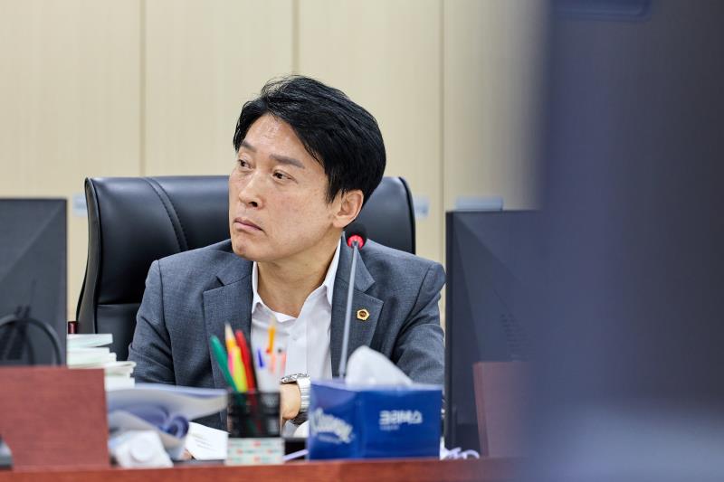 제393회 임시회 제2차 경기도청 예산결산특별위원회_9