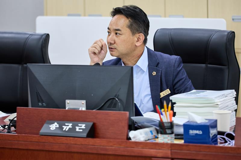제393회 임시회 제2차 경기도청 예산결산특별위원회_3