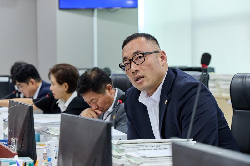 제393회 임시회 제2차 경기도청 예산결산특별위원회_6