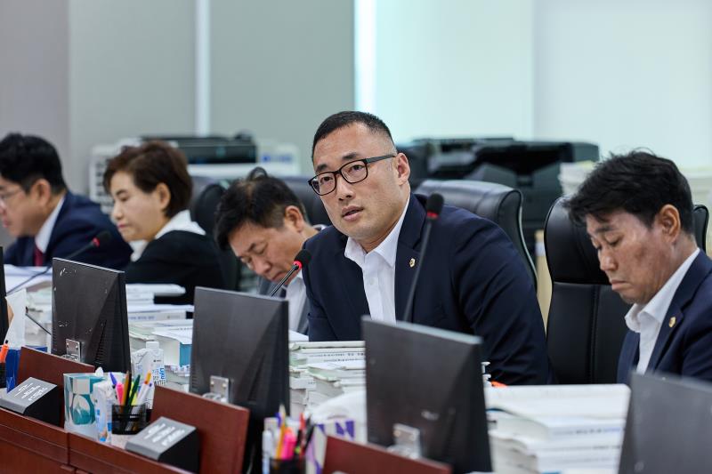 제393회 임시회 제2차 경기도청 예산결산특별위원회_7