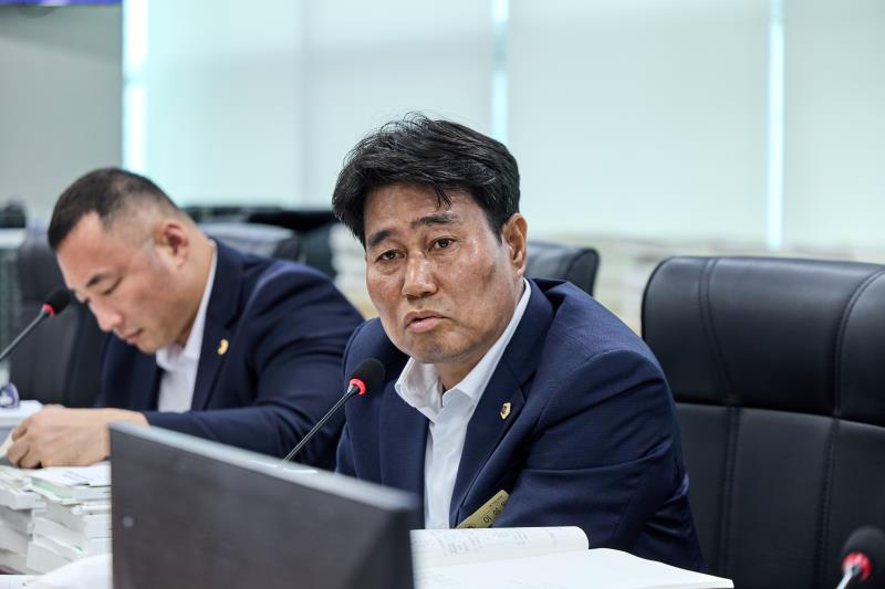 제393회 임시회 제2차 경기도청 예산결산특별위원회_4