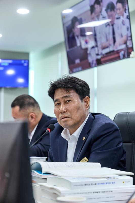 제393회 임시회 제2차 경기도청 예산결산특별위원회_9