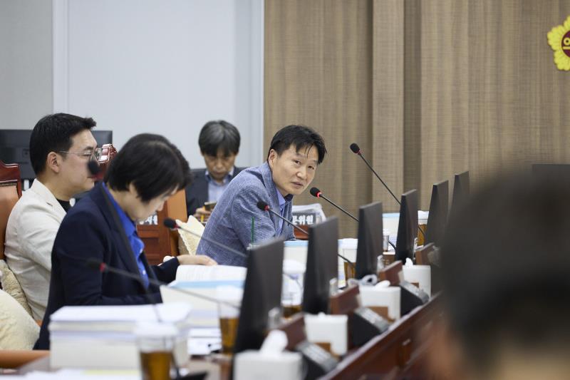 제393회 임시회 제2차 의회운영위원회_3