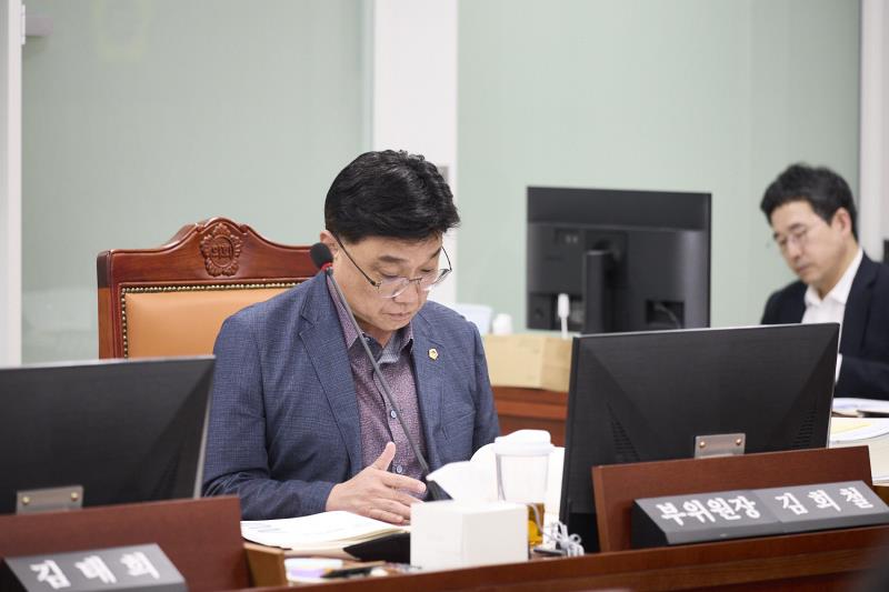 제393회 임시회 제2차 의회운영위원회_3