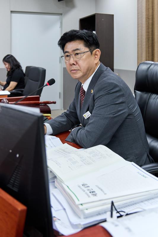 제393회 임시회 제3차 경기도청 예산결산특별위원회_8