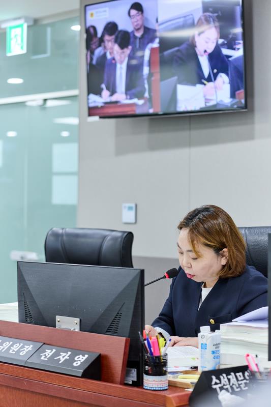 제393회 임시회 제3차 경기도청 예산결산특별위원회_2