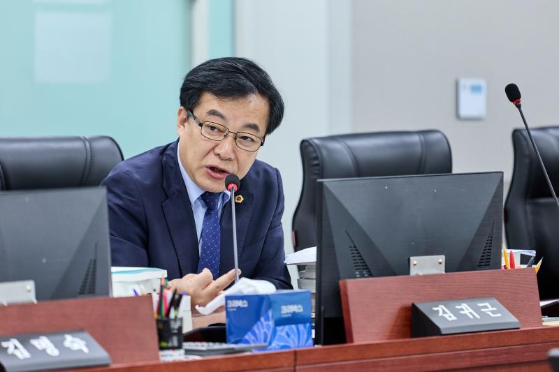 제393회 임시회 제3차 경기도청 예산결산특별위원회_2