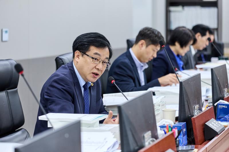 제393회 임시회 제3차 경기도청 예산결산특별위원회_3