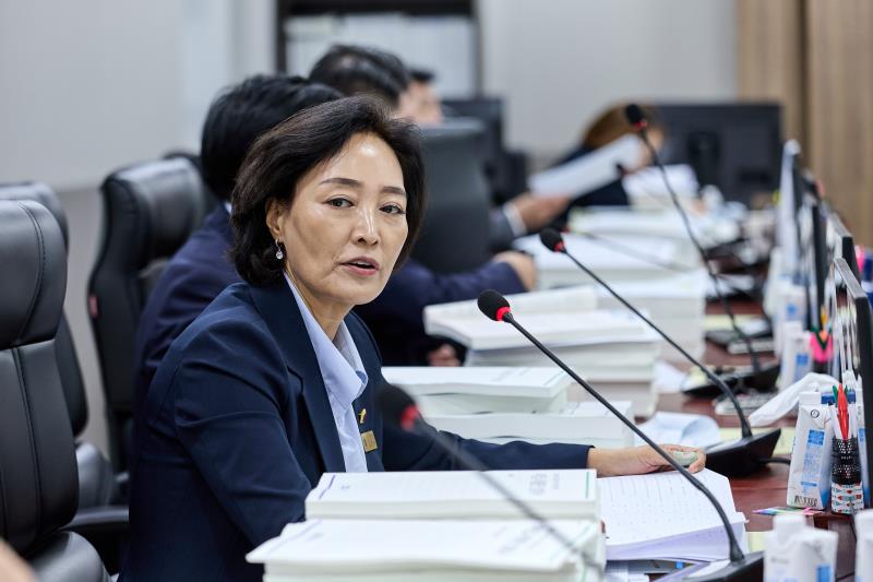 제393회 임시회 제3차 경기도청 예산결산특별위원회_8