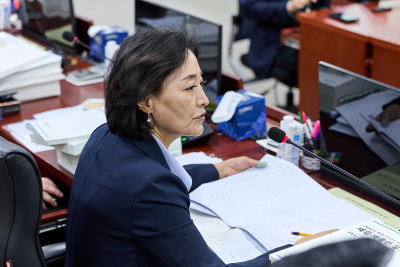 제393회 임시회 제3차 경기도청 예산결산특별위원회_10