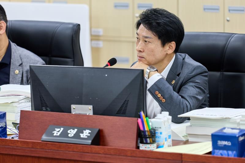 제393회 임시회 제3차 경기도청 예산결산특별위원_3