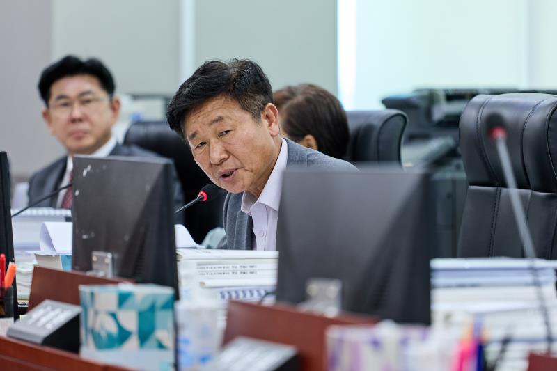 제393회 임시회 제3차 경기도청 예산결산특별위원회_3
