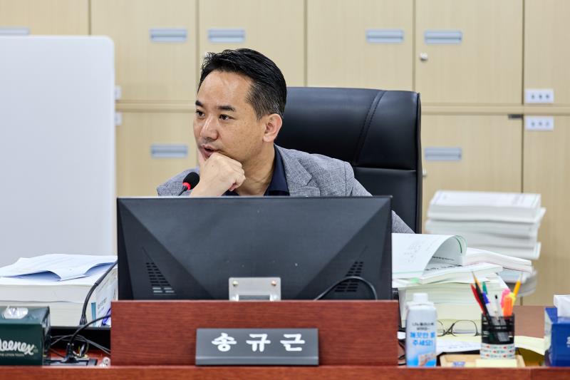 제393회 임시회 제3차 경기도청 예산결산특별위원회_3