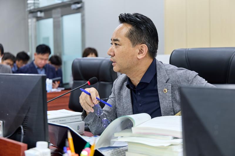 제393회 임시회 제3차 경기도청 예산결산특별위원회_10