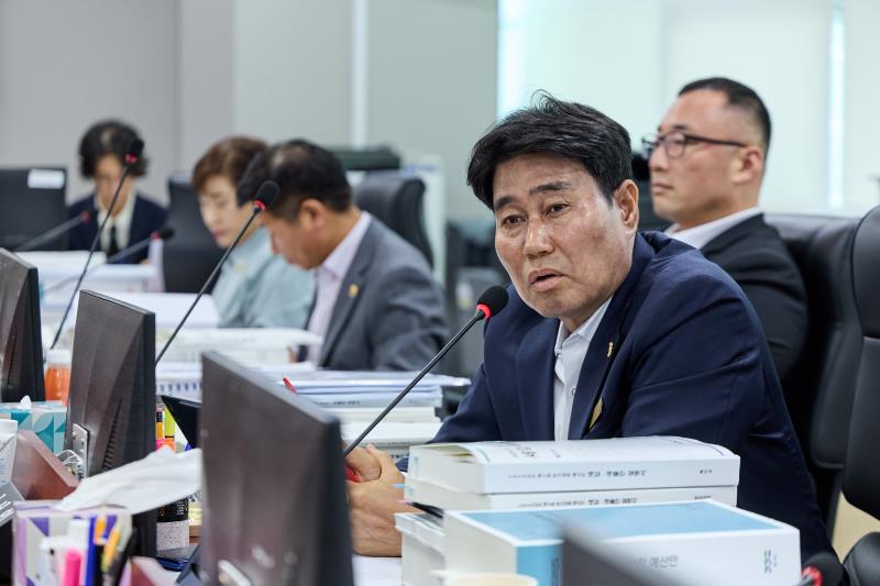 제393회 임시회 제3차 경기도청 예산결산특별위원회_4