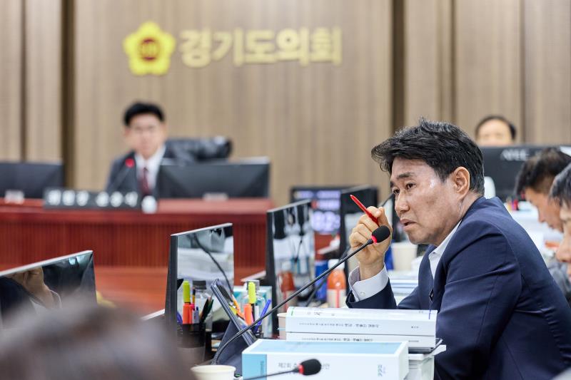 제393회 임시회 제3차 경기도청 예산결산특별위원회_8