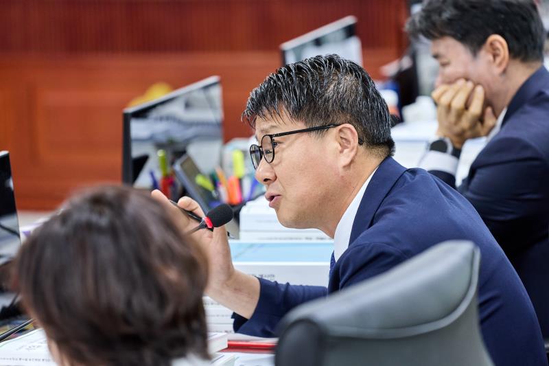 제393회 임시회 제3차 경기도청 예산결산특별위원회_6