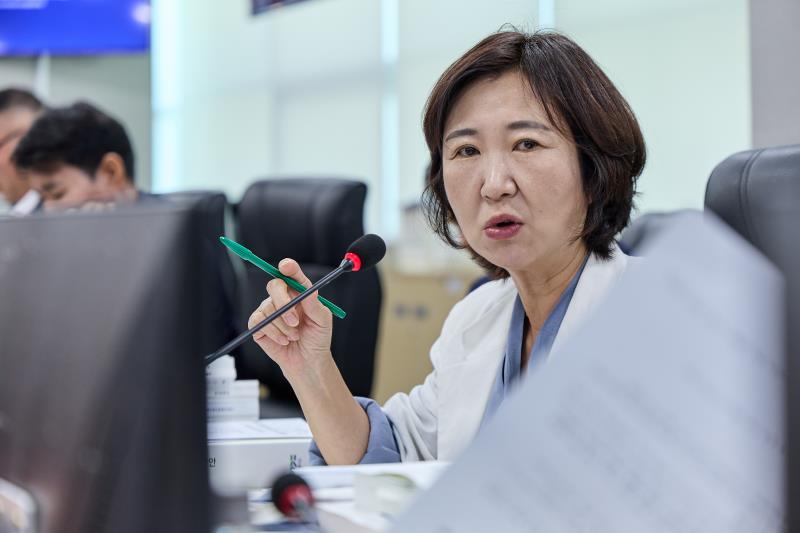 제393회 임시회 제3차 경기도청 예산결산특별위원회_10