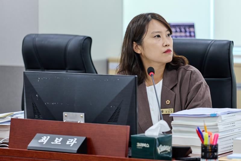 제393회 임시회 제3차 경기도청 예산결산특별위원회_10