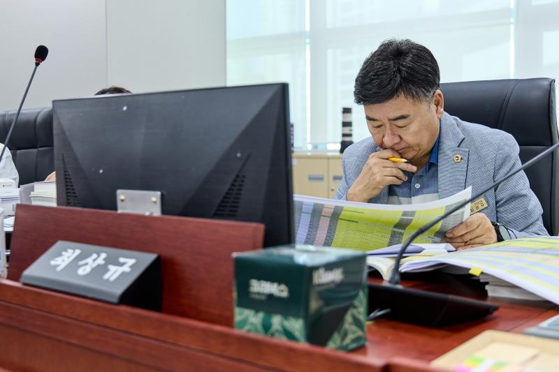 제393회 임시회 제3차 경기도청 예산결산특별위원회_3