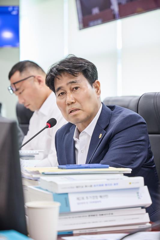 제393회 임시회 제4차 경기도청 예산결산특별위원회(오후)_9
